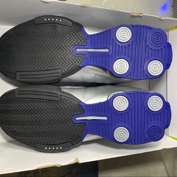 🆕  Nike Vince Carter Shox BB4 'Metallic Silver' - Picture 6 of 10